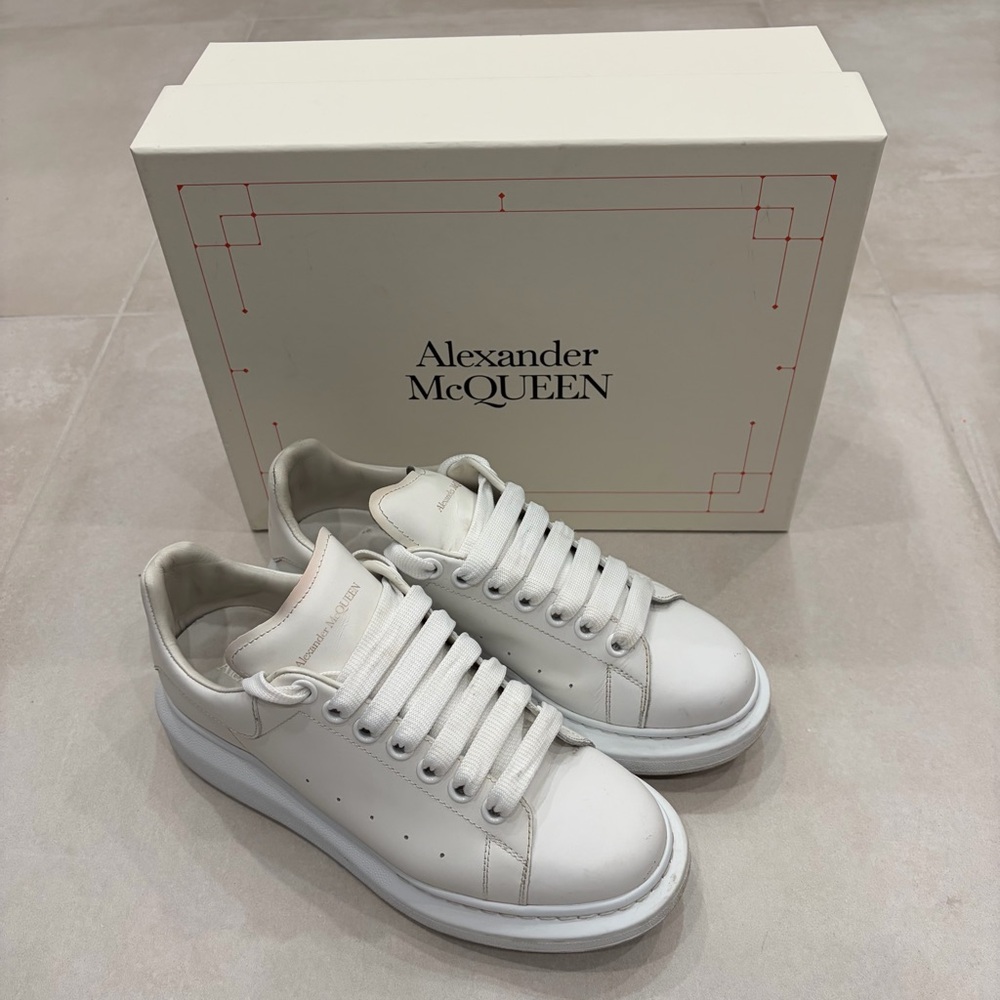 MCQUEEN OVERSIZED SNEAKERS WHITE